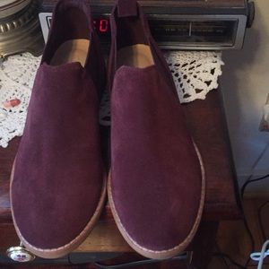 Clarke’s new burgundy Bordeaux suede shoes 🌷